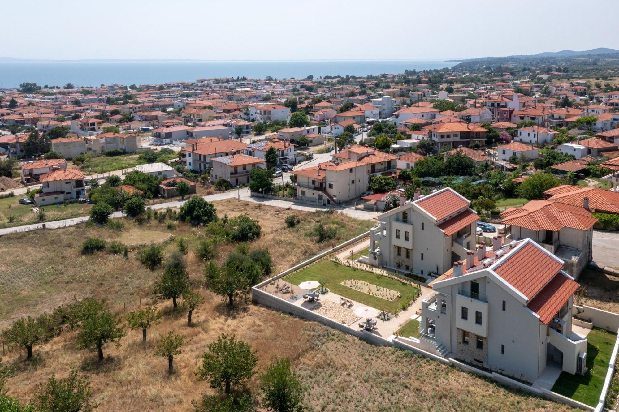 Melian Suites Nikiti  Bagian luar foto