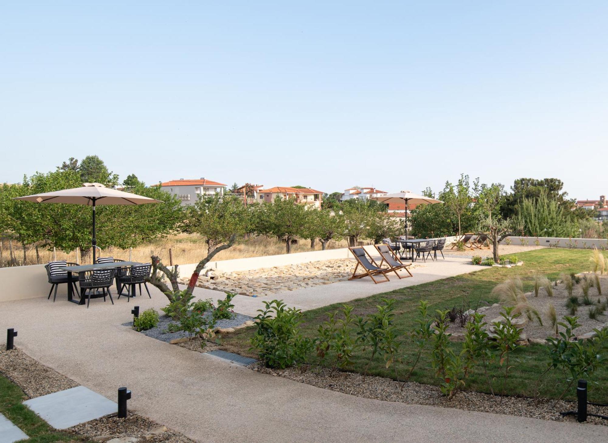 Melian Suites Nikiti  Bagian luar foto
