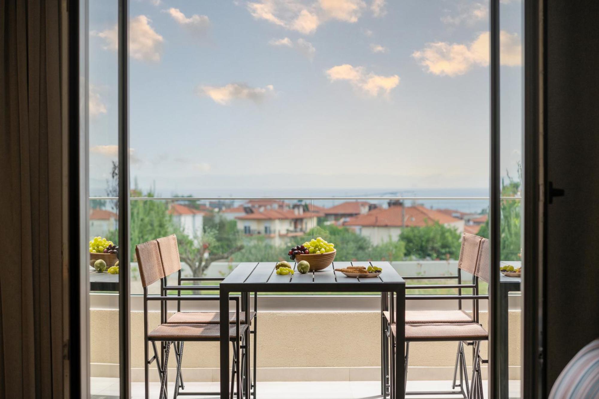 Melian Suites Nikiti  Bagian luar foto