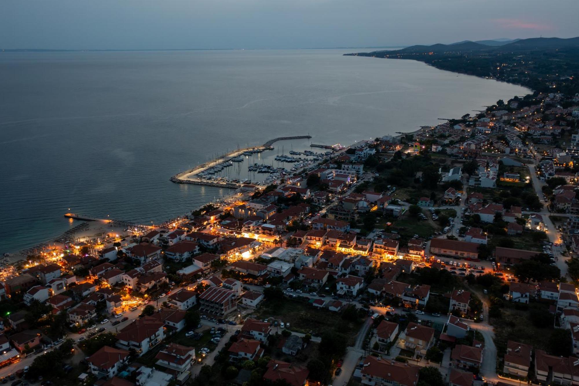 Melian Suites Nikiti  Bagian luar foto